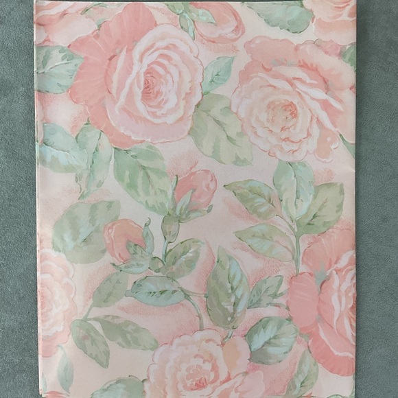 Vintage floral rose gift wrapping paper lot - Picture 5 of 10